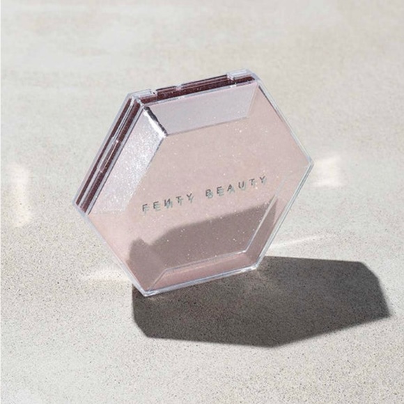 FENTY BEAUTY Diamond Bomb All-Over Diamond Veil - Picture 7 of 16